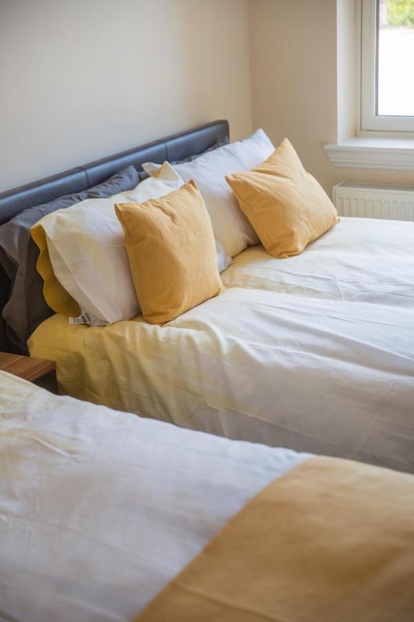 Stylish Modern Newly Built Apartment 15 Min From City Centre เอดินบะระ ภายนอก รูปภาพ